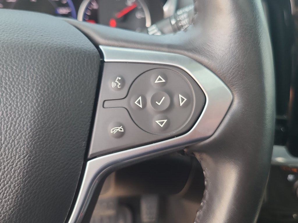 Used 2022 Chevrolet Traverse Premier w/ Redline Edition AWD/4WD image 35