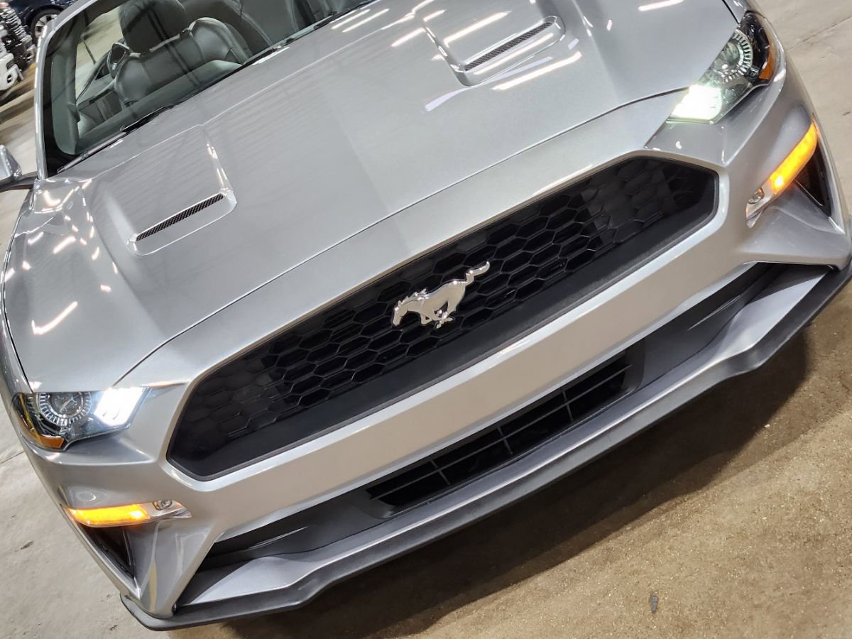 Used 2020 Ford Mustang Premium RWD image 20