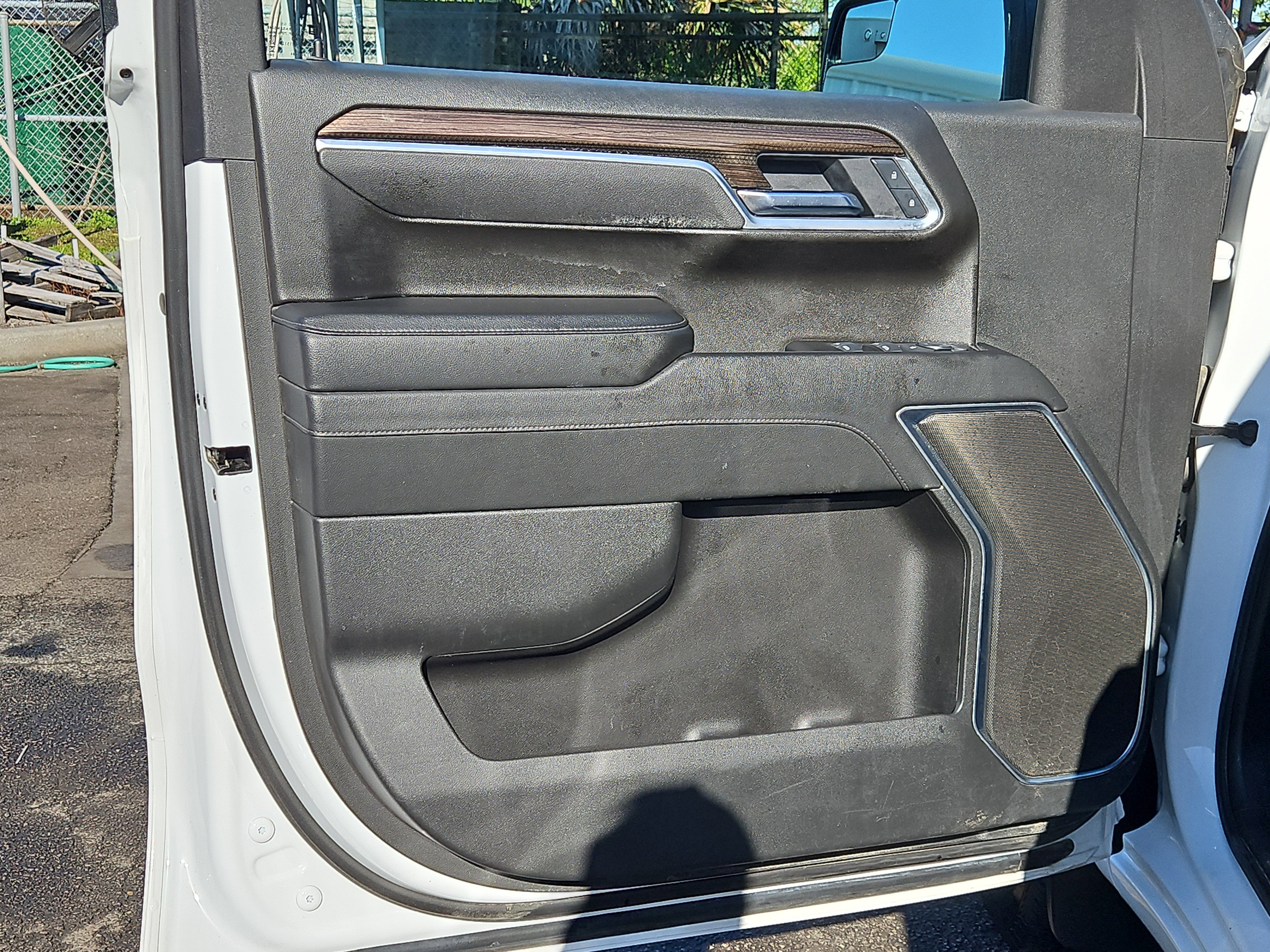 Certified 2025 Chevrolet Silverado 1500 LT AWD/4WD image 16