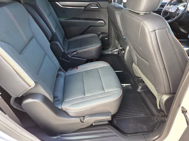 Certified 2025 GMC Acadia AT4 AWD/4WD image 15