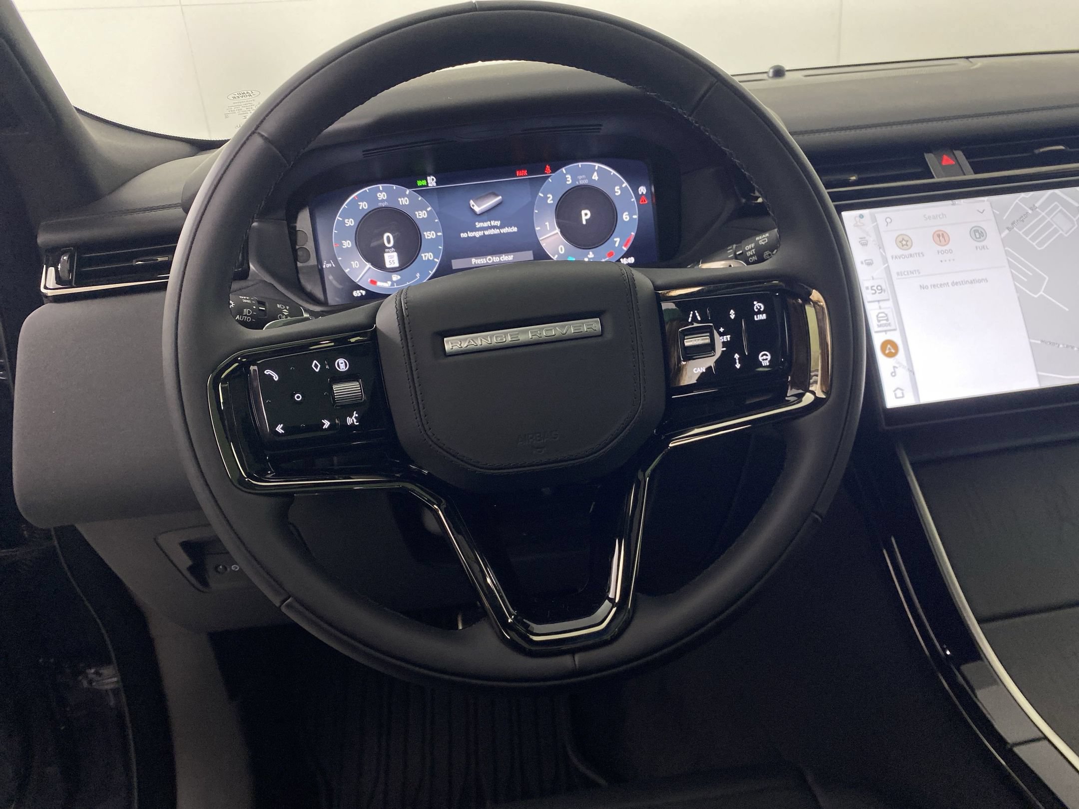 Used 2026 Land Rover Range Rover Velar Dynamic SE AWD/4WD image 13