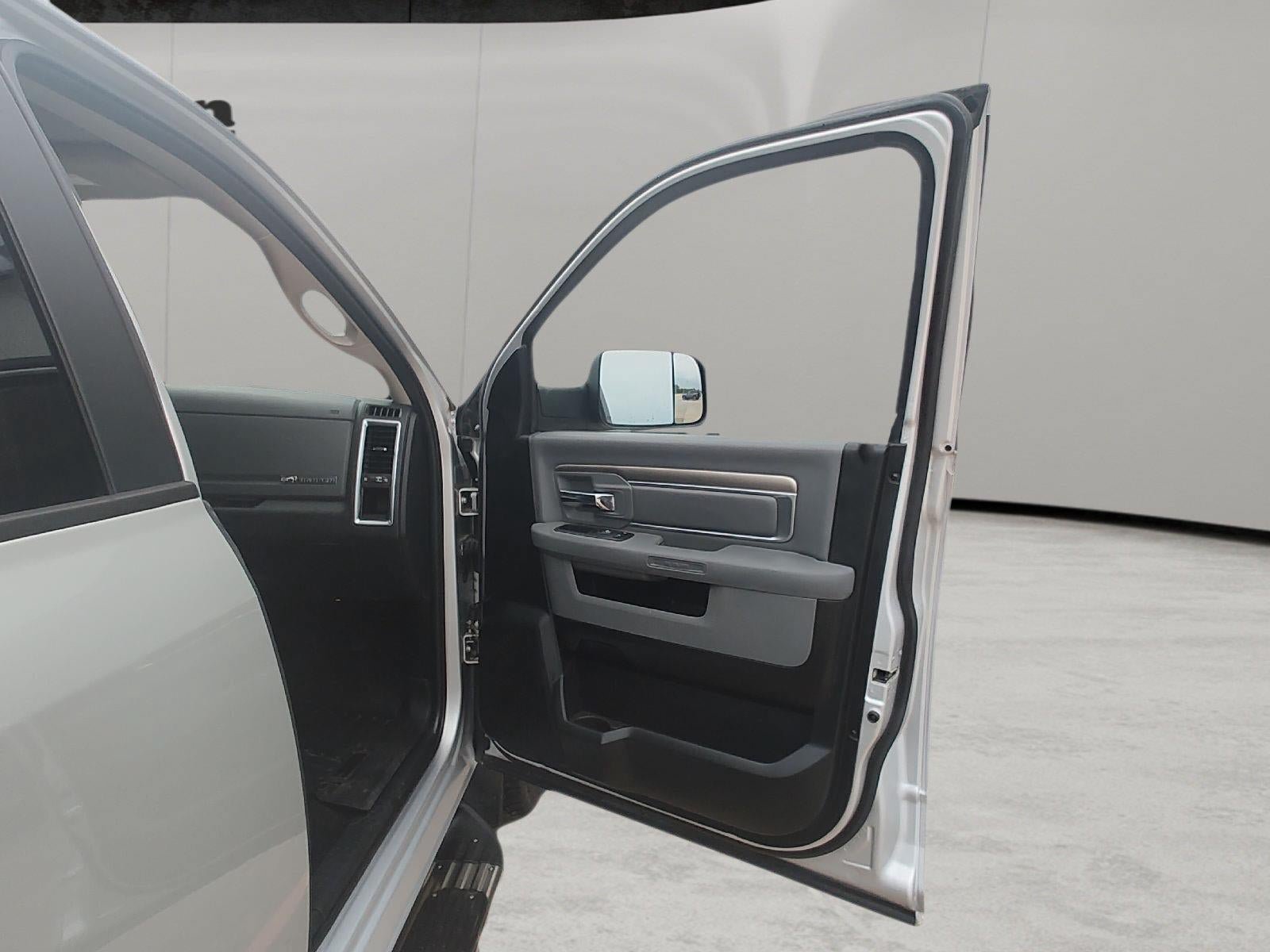Used 2017 RAM 1500 Big Horn AWD/4WD image 19