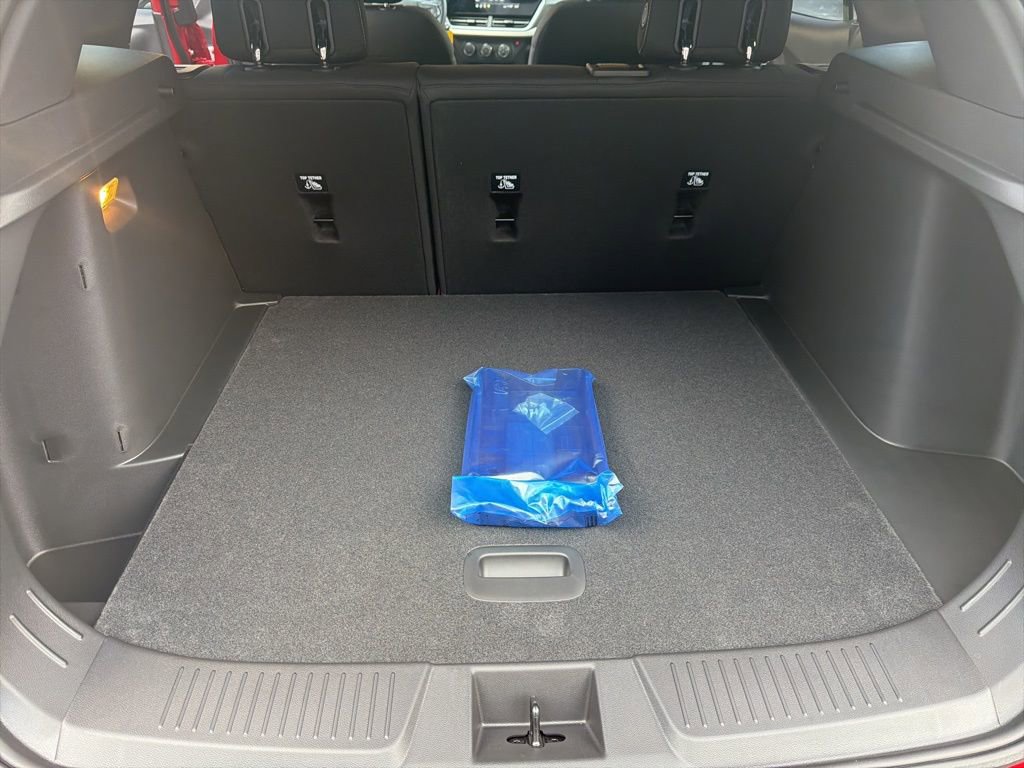 New 2026 Chevrolet Trax RS w/ Sunroof Package image 11