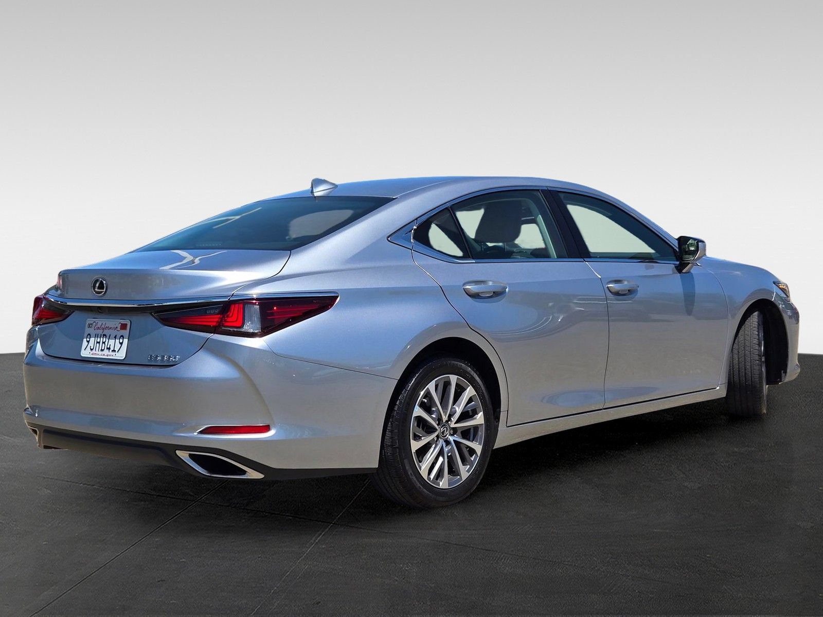 Used 2024 Lexus ES 350 w/ Accessory Package (Z1) FWD image 4