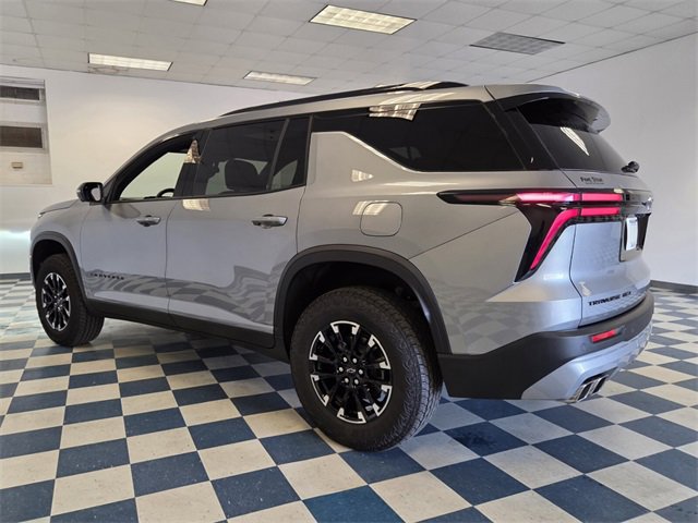 Used 2025 Chevrolet Traverse Z71 w/ Driver Confidence Package image 6