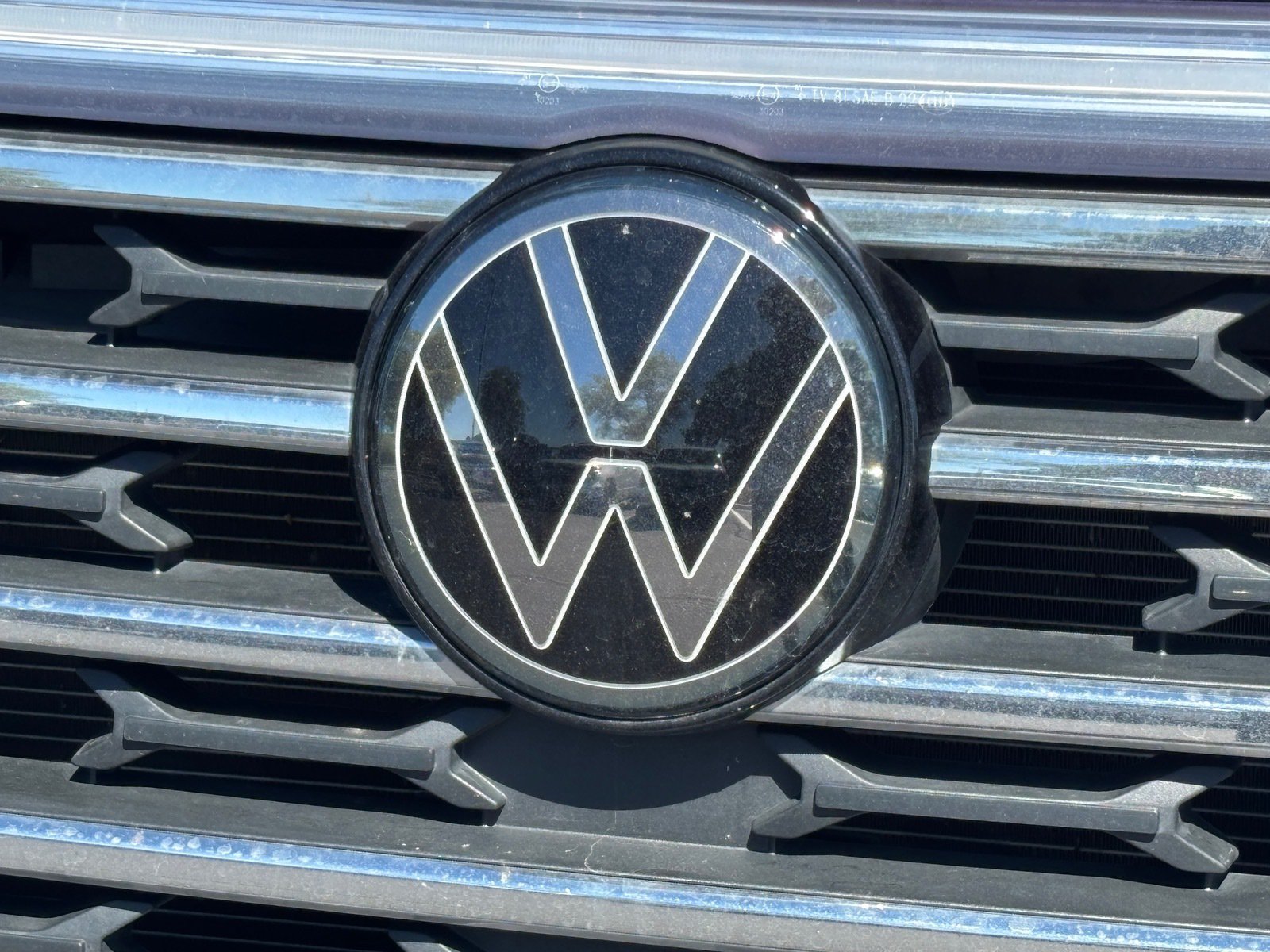 Used 2024 Volkswagen Atlas SE w/ Panoramic Sunroof Package FWD image 9