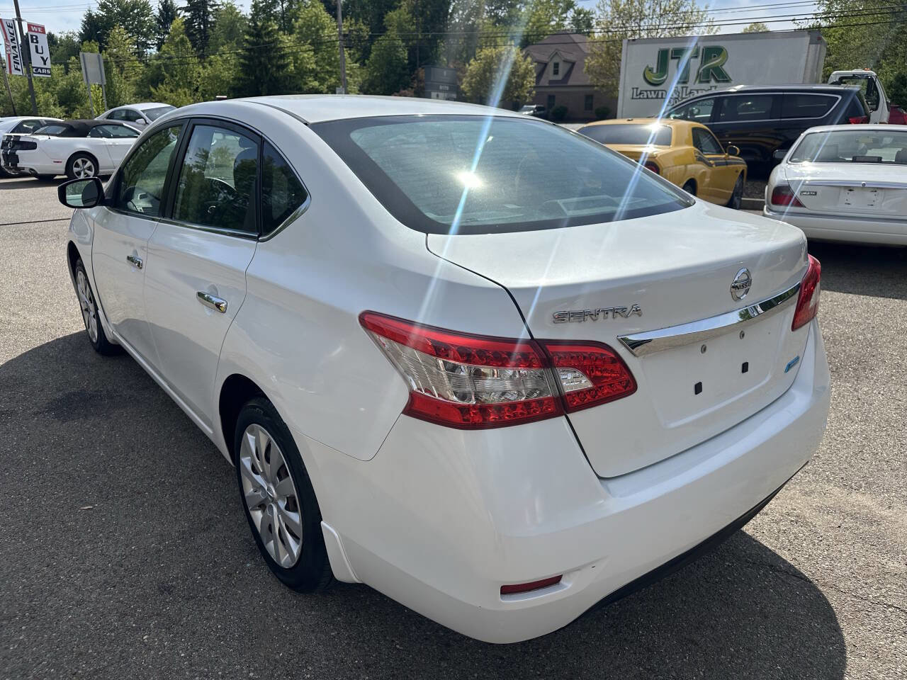 Used 2014 Nissan Sentra S FWD image 4
