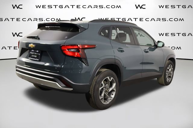 Used 2025 Chevrolet Trax LT w/ LT Convenience Package image 42