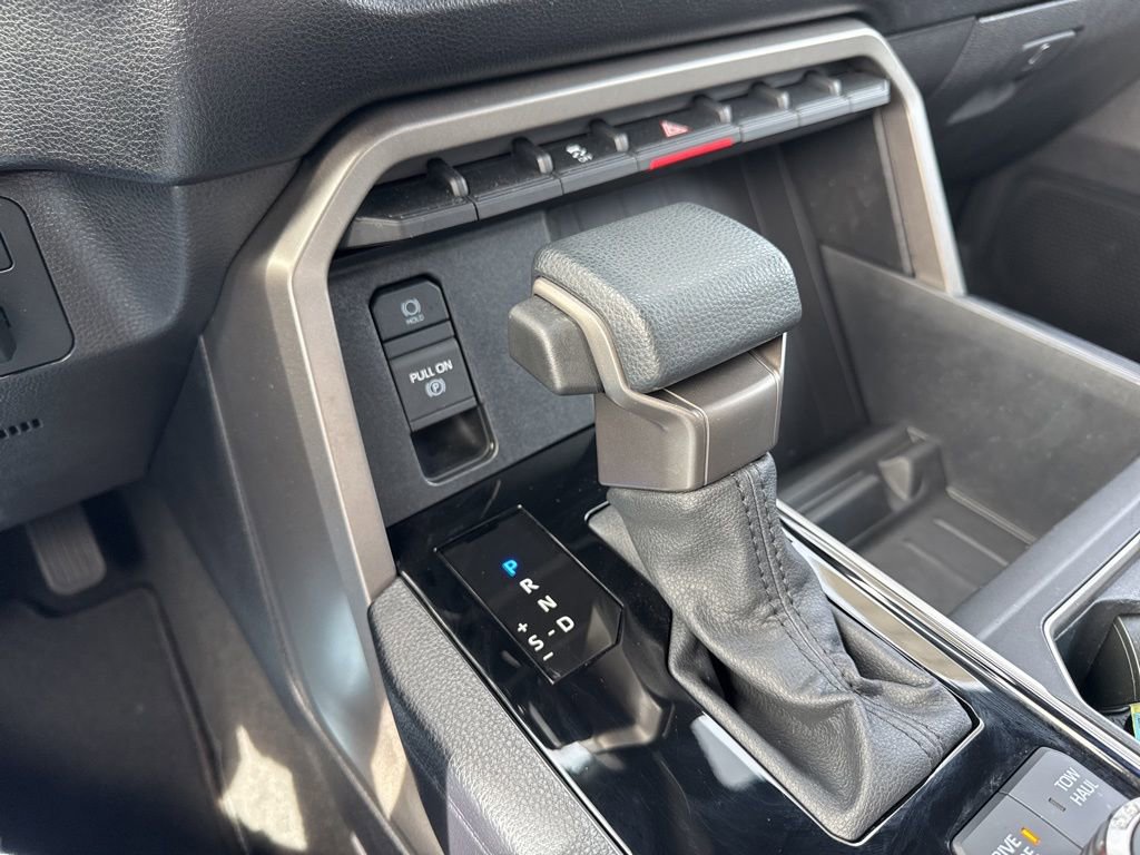 Used 2025 Toyota Tundra SR5 AWD/4WD image 18