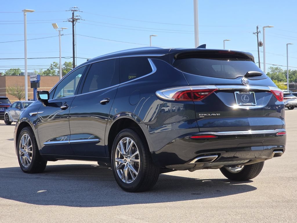 Used 2022 Buick Enclave Premium w/ Surround and Sites Package AWD/4WD image 7