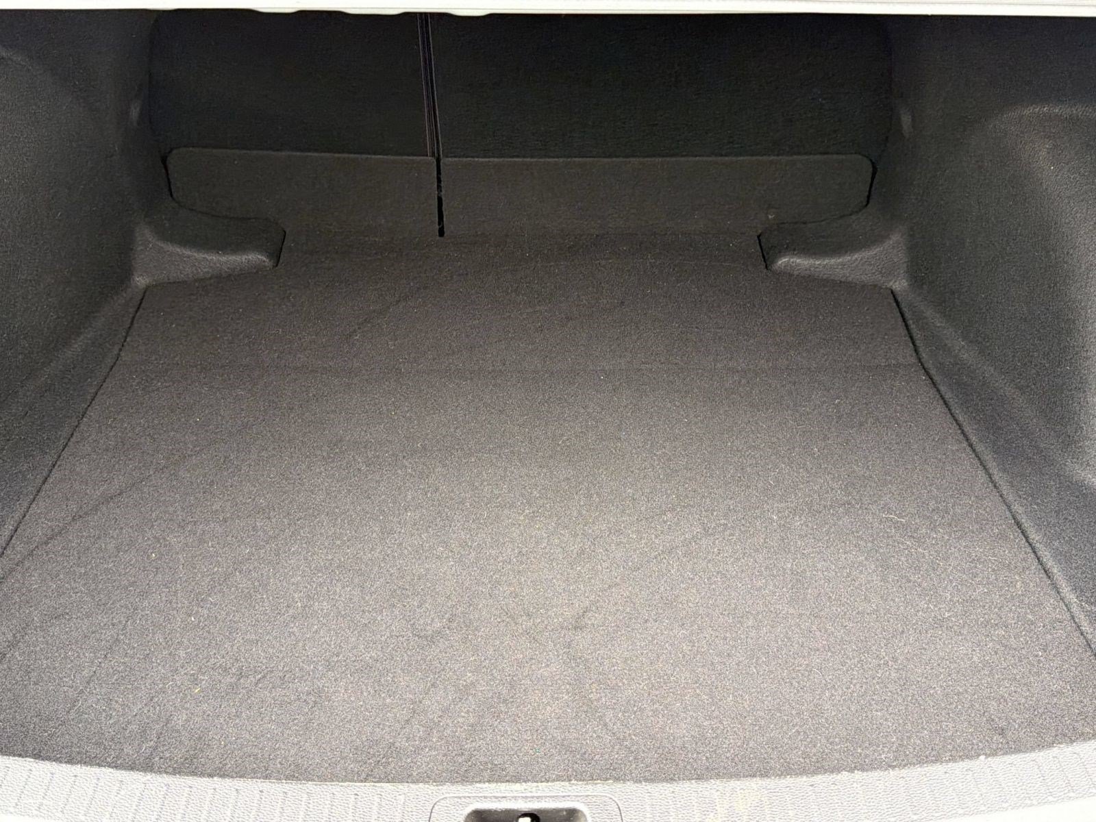 Certified 2022 Toyota Corolla LE FWD image 25