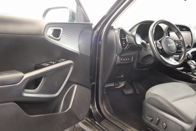 Used 2023 Kia Soul EX FWD image 9
