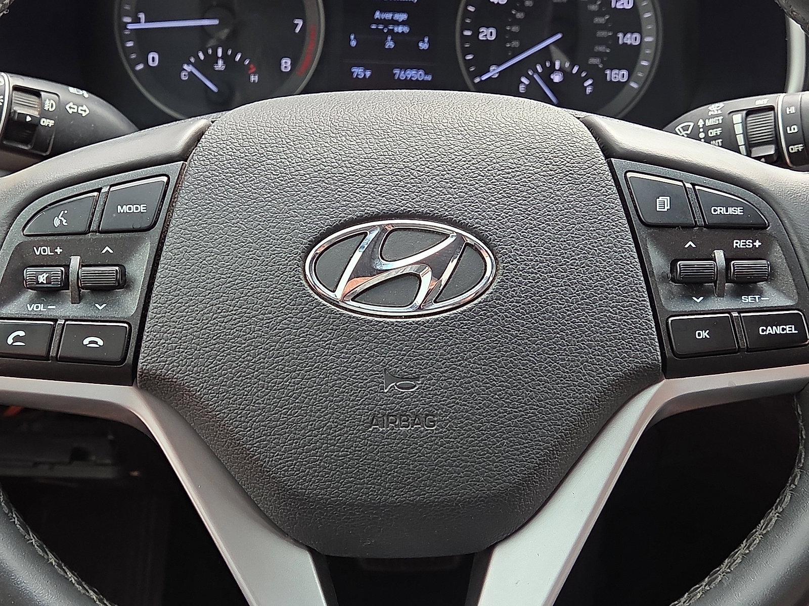 Used 2019 Hyundai Tucson Limited FWD image 16