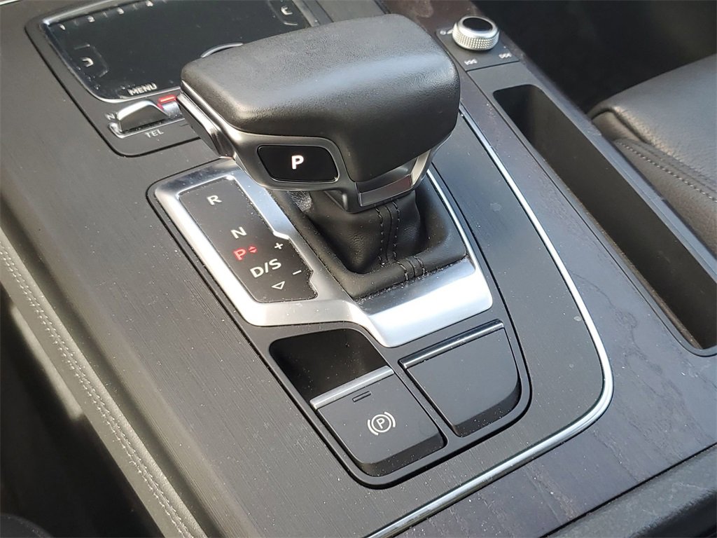 Used 2020 Audi Q5 Prestige image 30