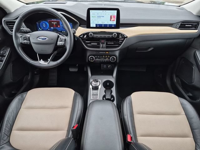 Used 2021 Ford Escape Titanium w/ Titanium Elite Package AWD/4WD image 14