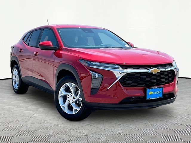 New 2026 Chevrolet Trax LS w/ LS Convenience Package FWD image 1