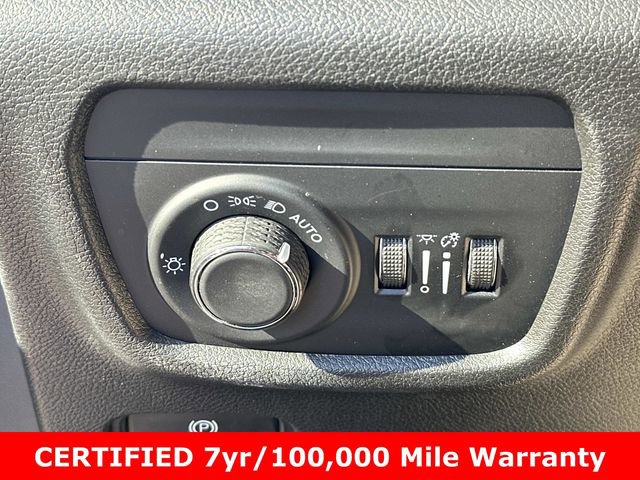 Certified 2023 Jeep Grand Cherokee Altitude image 29
