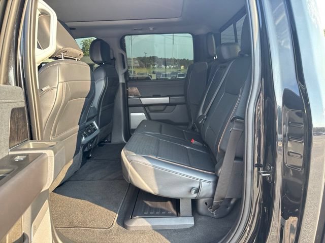 Used 2025 Ford F350 Lariat w/ Lariat Ultimate Package AWD/4WD image 36
