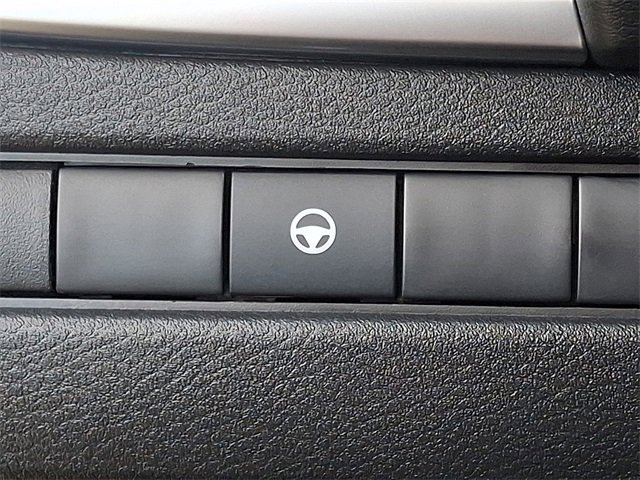 Used 2023 Nissan Rogue SV image 22