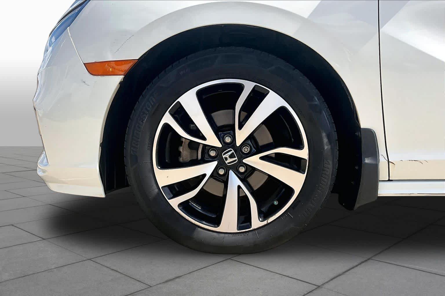Used 2019 Honda Odyssey Elite image 11