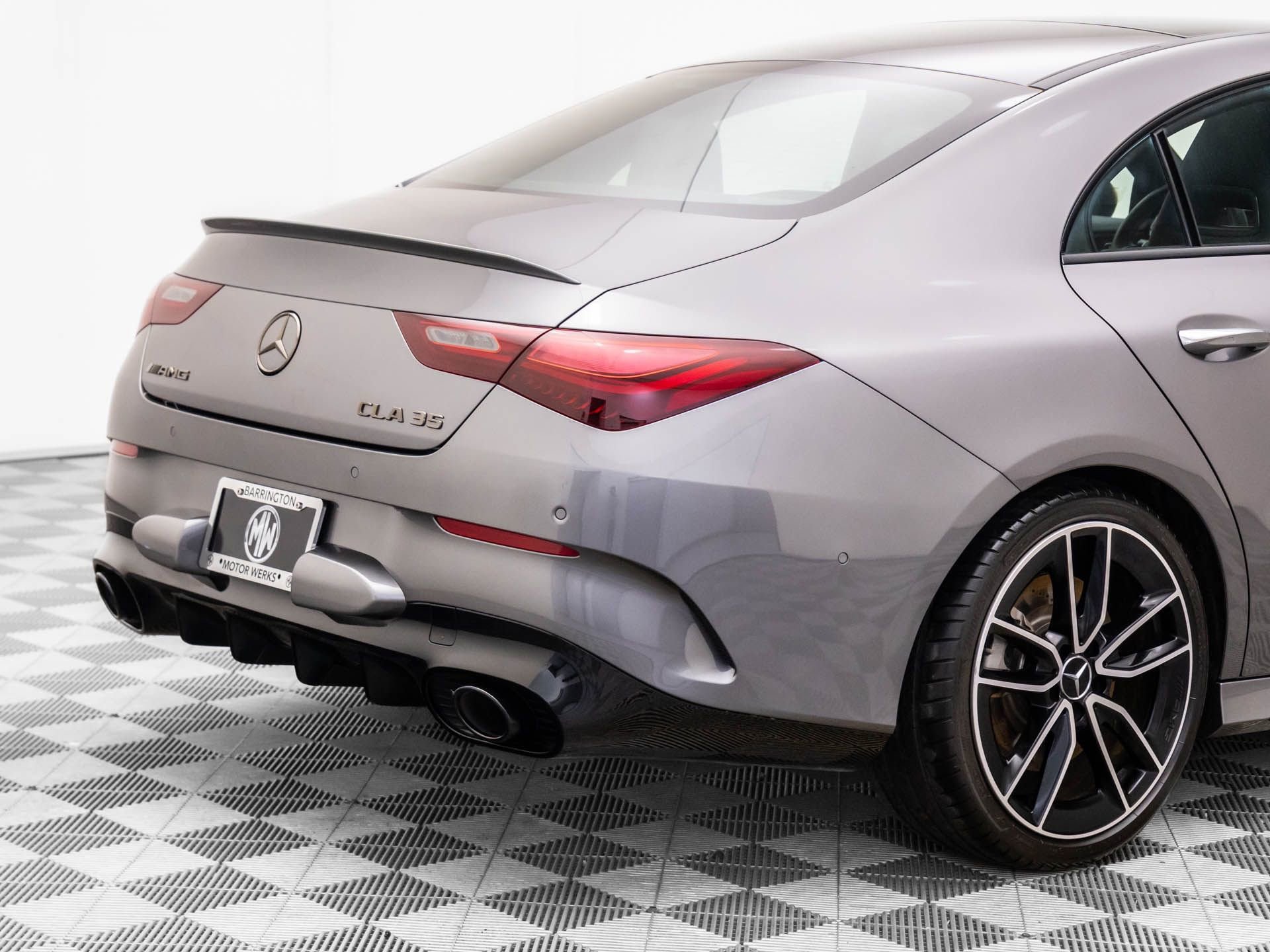 Used 2025 Mercedes-Benz CLA 35 AMG 4MATIC image 33