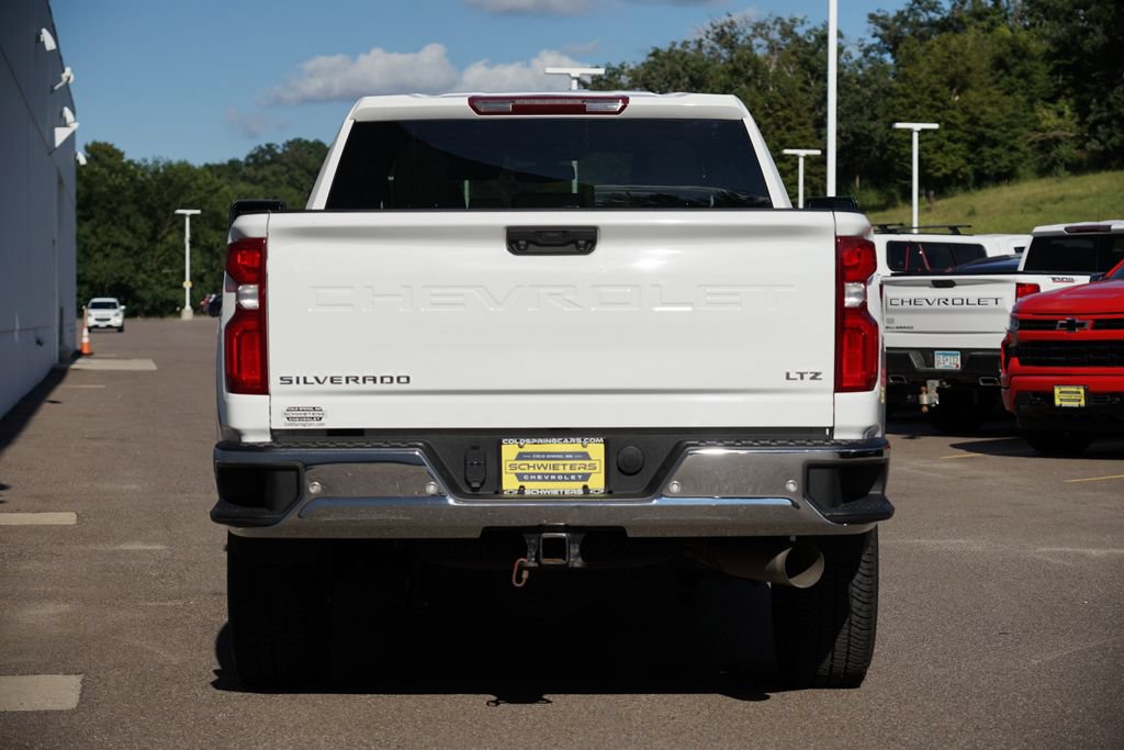 Used 2022 Chevrolet Silverado 2500 LTZ w/ Safety Package AWD/4WD image 4