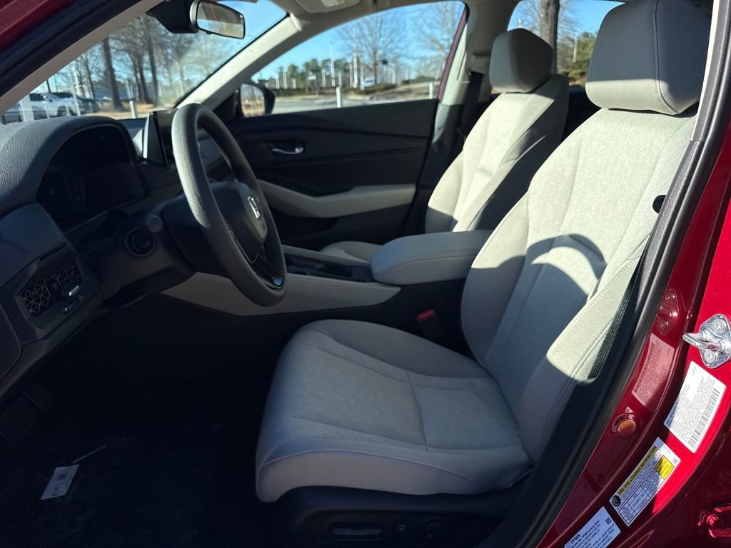 New 2025 Honda Accord SE image 11