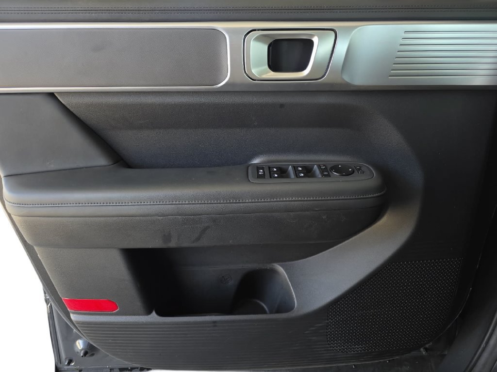 Used 2026 Hyundai Santa Fe SEL FWD image 27
