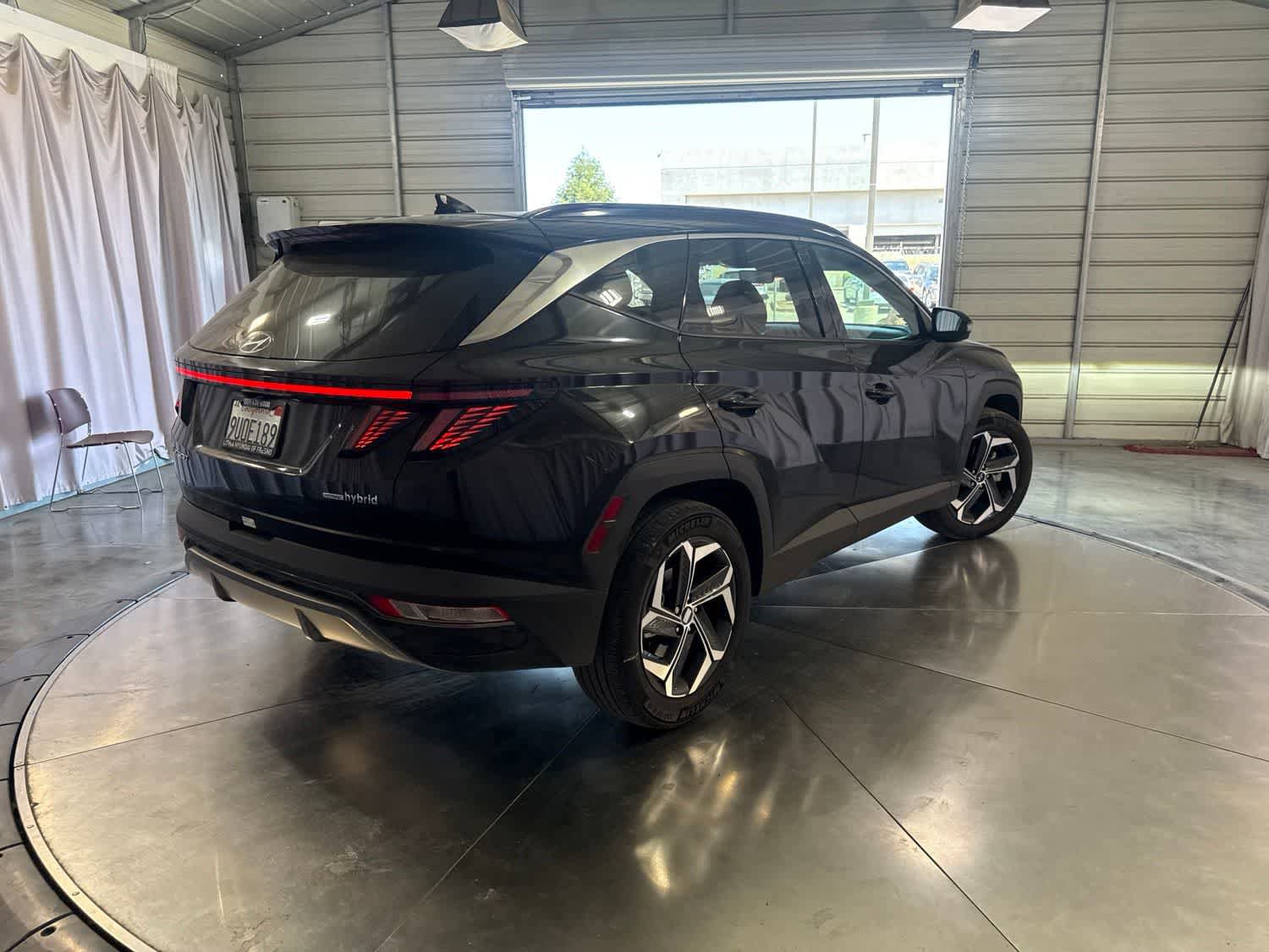 Certified 2024 Hyundai Tucson Limited AWD/4WD image 5