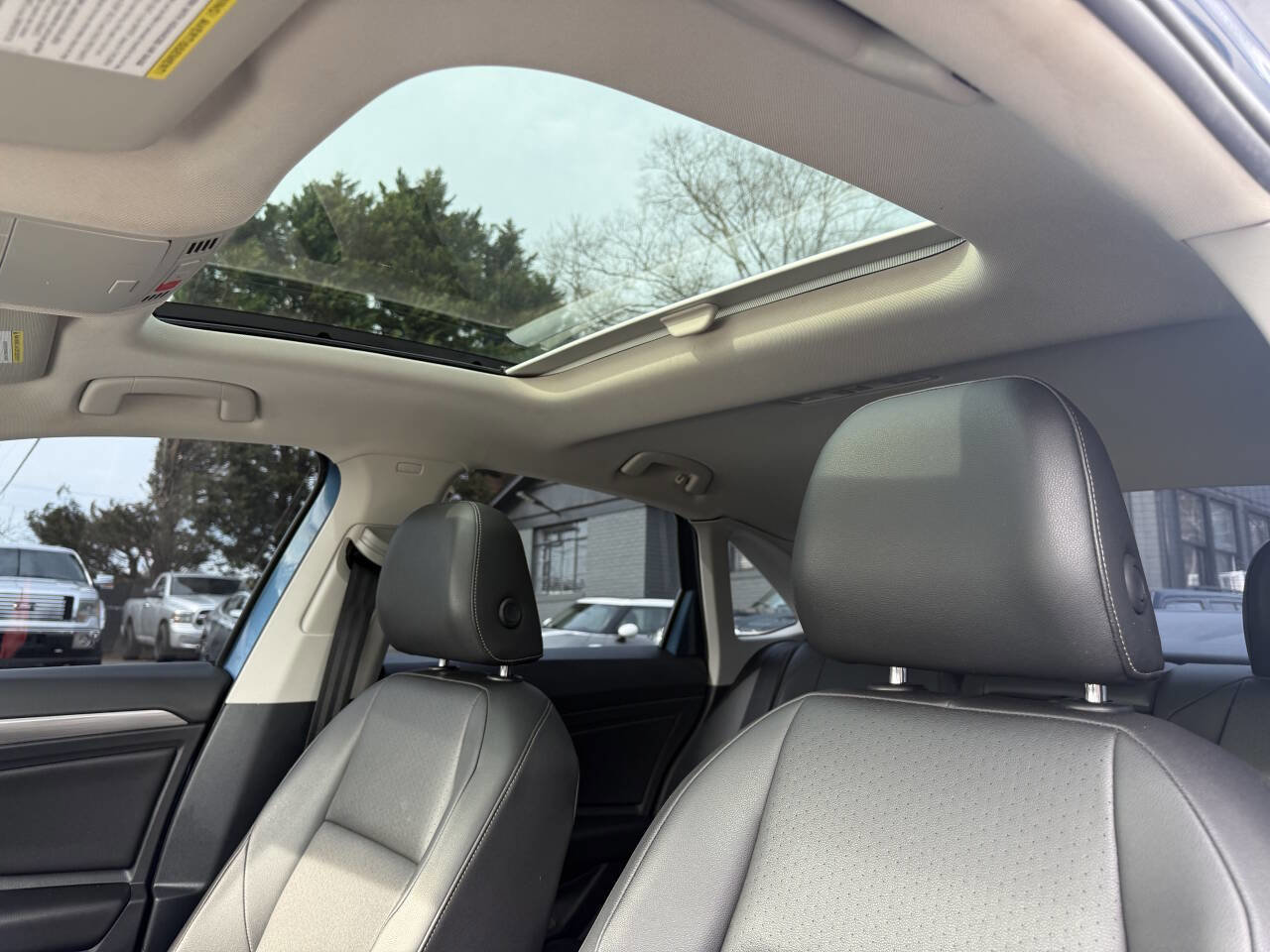 Used 2020 Volkswagen Jetta SEL image 22