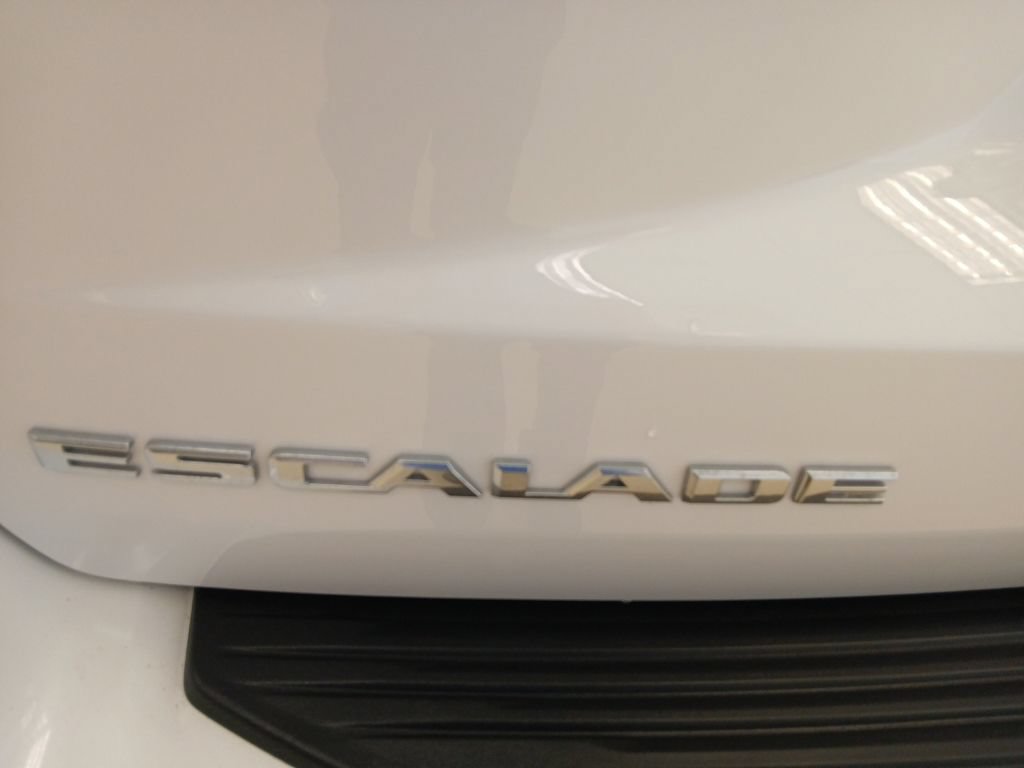Certified 2023 Cadillac Escalade Premium Luxury AWD/4WD image 29