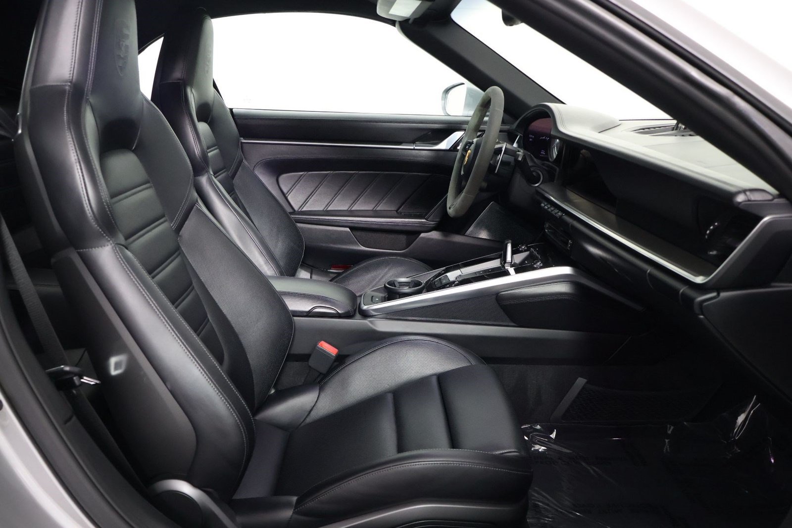 Certified 2021 Porsche 911 Turbo S AWD/4WD image 30