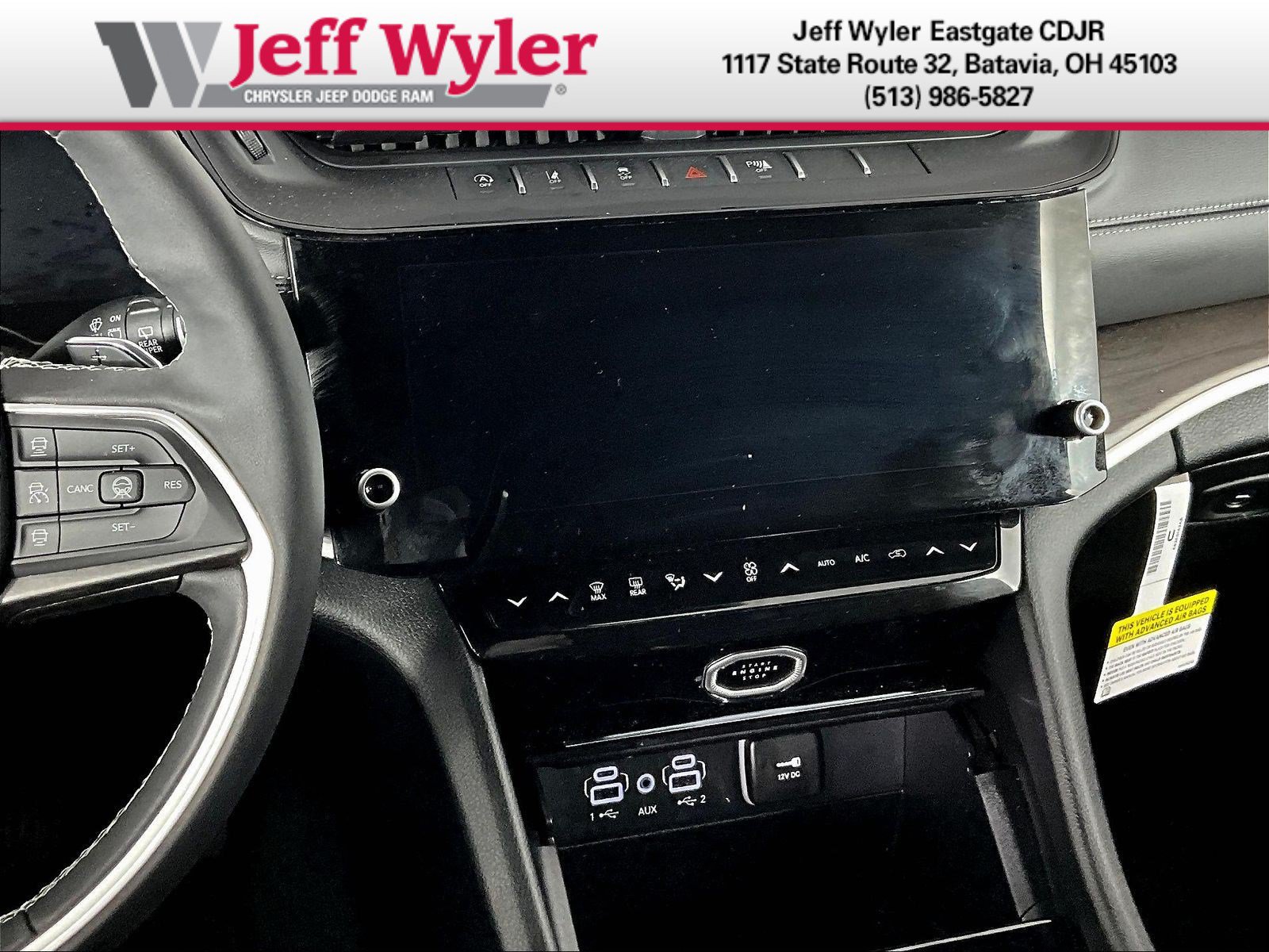 New 2026 Jeep Grand Cherokee Limited AWD/4WD image 11