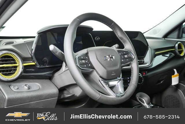 New 2026 Chevrolet Trax ACTIV w/ Sunroof Package FWD image 4