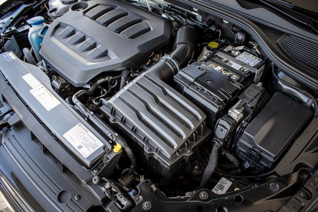 Used 2025 Volkswagen Golf R Black Edition image 25
