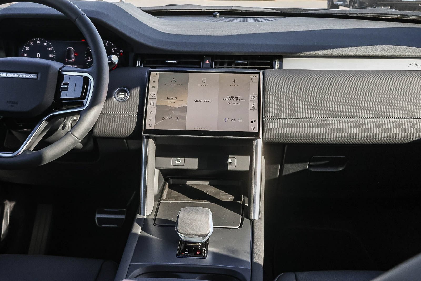New 2026 Land Rover Discovery Sport Landmark AWD/4WD image 20