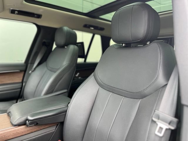 Used 2024 Land Rover Range Rover SE AWD/4WD image 33
