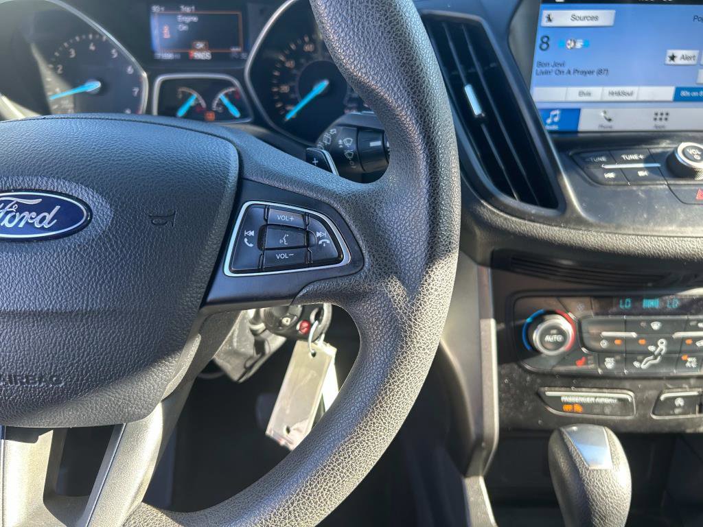 Used 2017 Ford Escape SE w/ Equipment Group 201A image 25