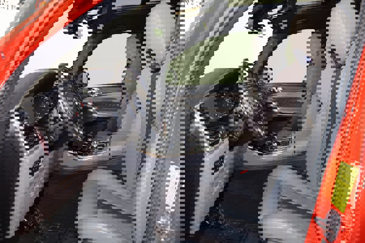 Used 2022 BMW X5 M w/ Executive Package image 11