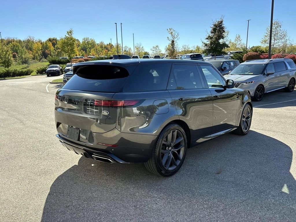 Certified 2023 Land Rover Range Rover Sport SE Dynamic image 5