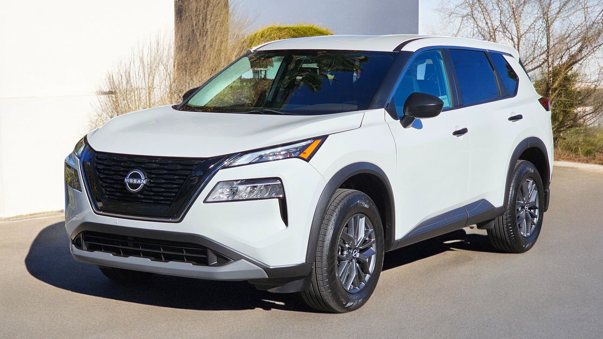 Used 2023 Nissan Rogue S FWD image 5