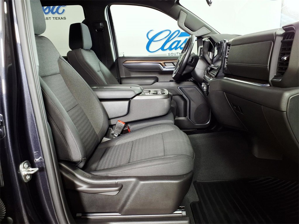 Used 2022 Chevrolet Silverado 1500 LT image 11