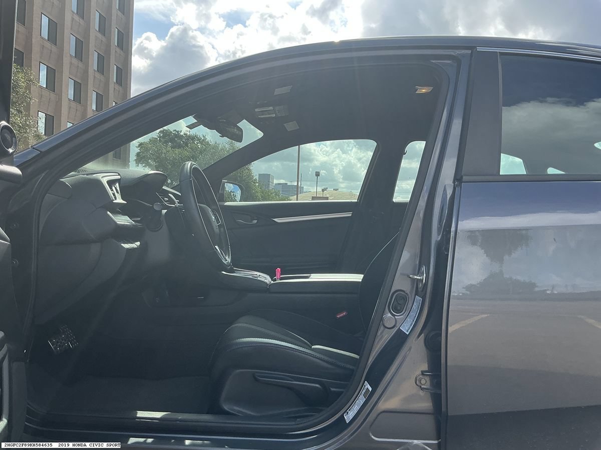 Used 2019 Honda Civic Sport image 8