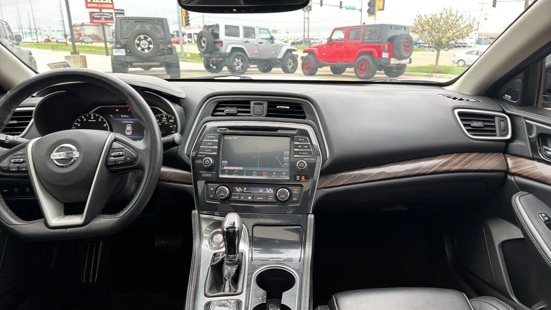 Used 2018 Nissan Maxima Platinum image 42