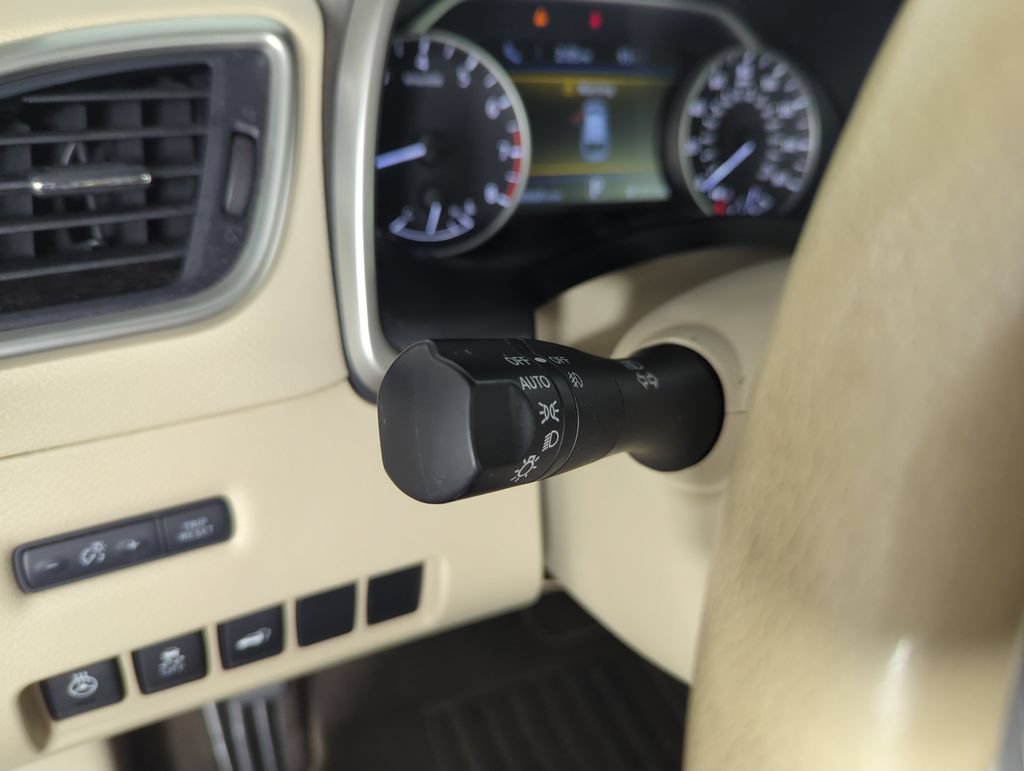 Used 2018 Nissan Murano SL FWD image 20