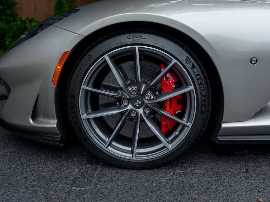 Used 2022 Ferrari 812 GTS RWD image 12