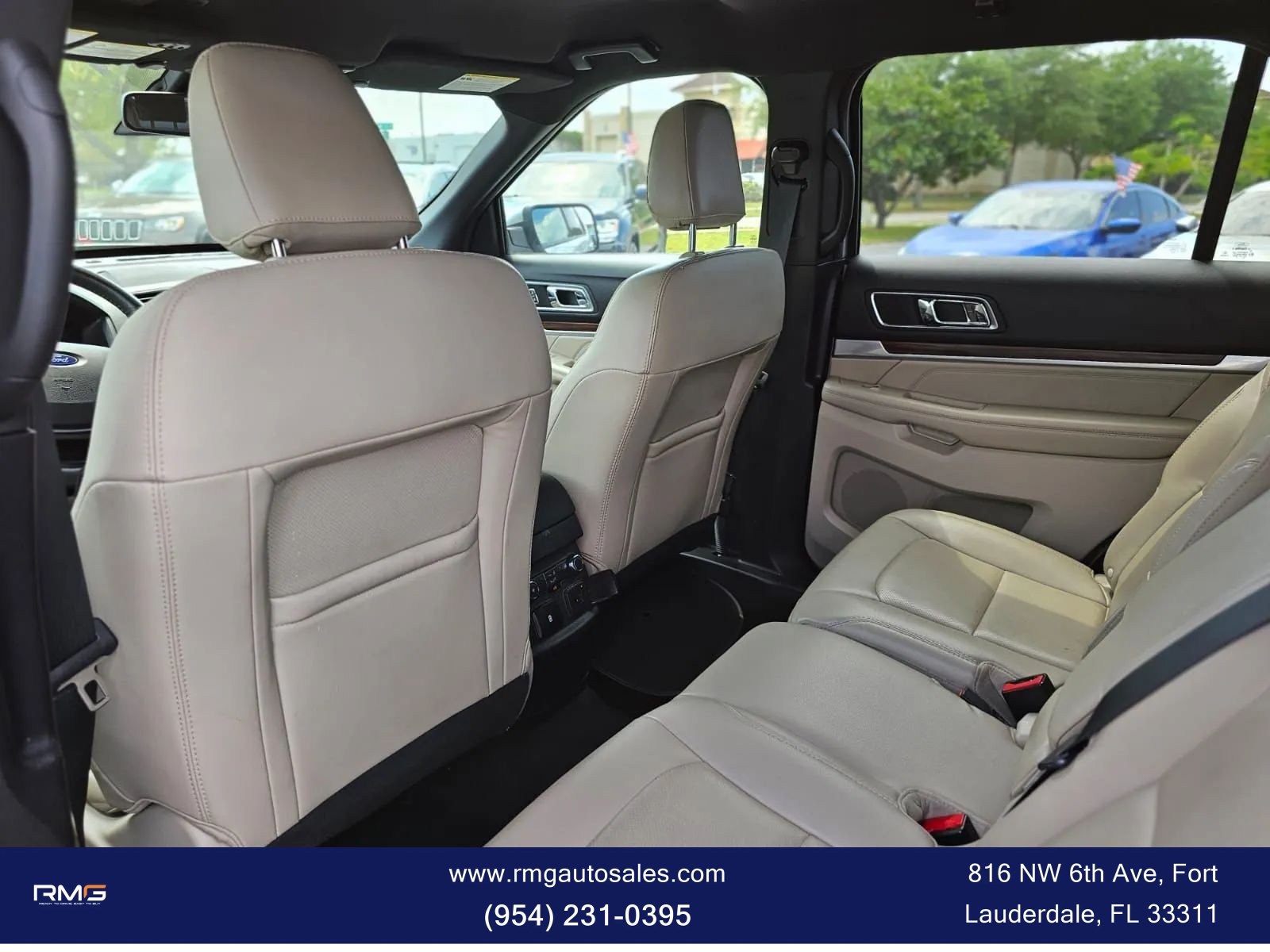 Used 2019 Ford Explorer Limited w/ Ford Safe & Smart Package AWD/4WD image 10