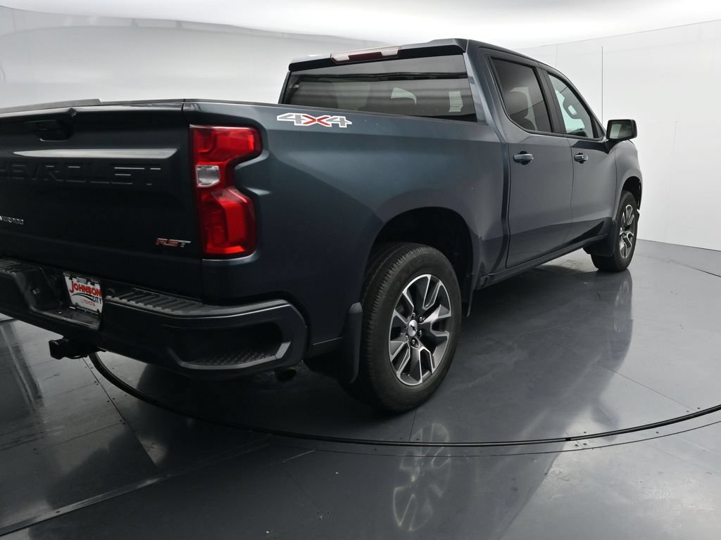 Used 2020 Chevrolet Silverado 1500 RST w/ RST Value Package AWD/4WD image 7