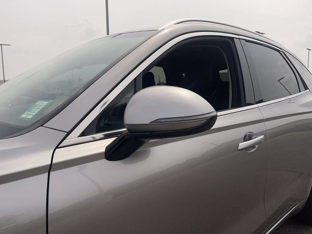 Used 2025 Genesis GV70 2.5T AWD/4WD image 12