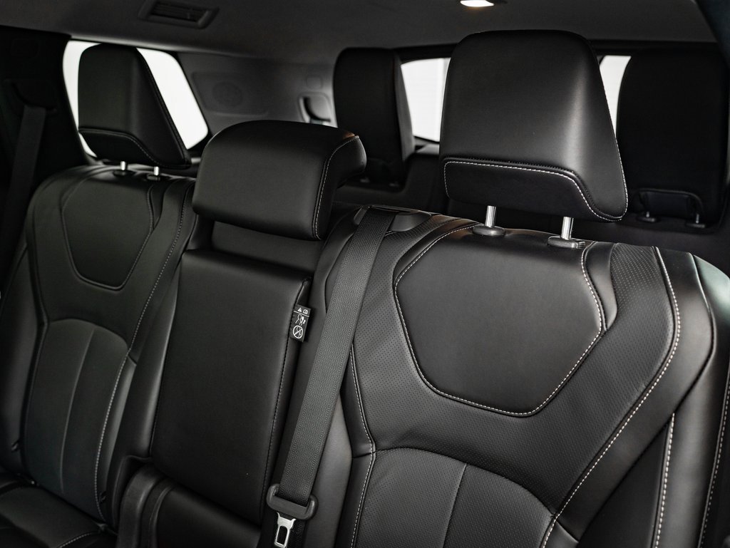 Used 2024 INFINITI QX60 Sensory image 40